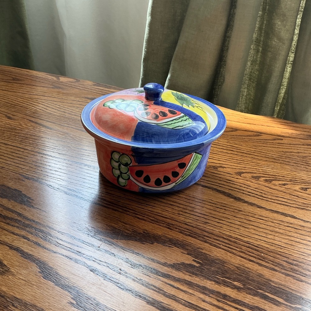 Emerald Collection 7” Covered Casserole Dish Summer Fruit.